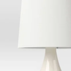 Montreal Wren Assembled Table Lamp White - Threshold™ -Threshold™ GUEST bb462b58 8466 4cbc 8047 54d2641672ee
